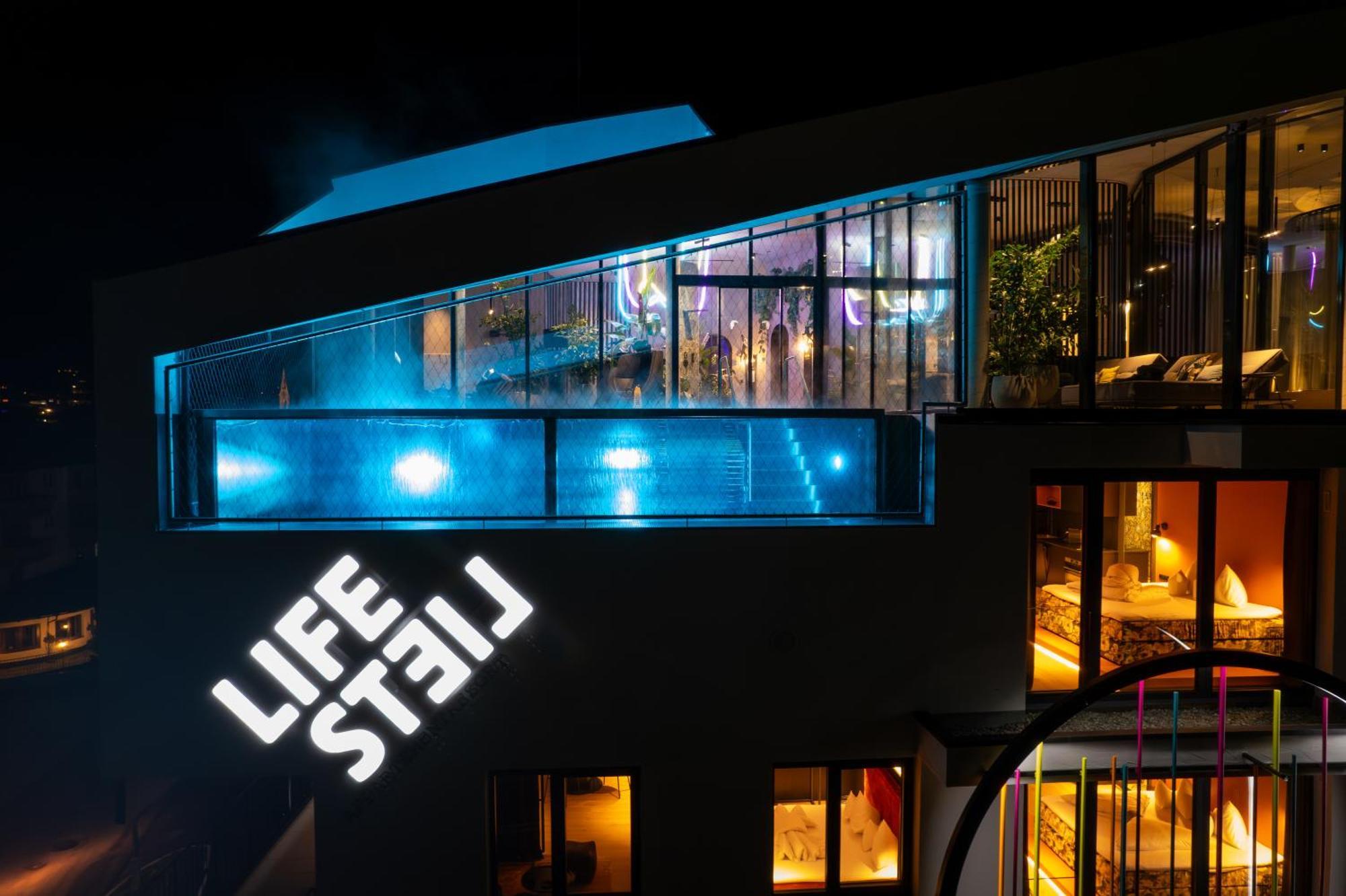 Lifesteil Aparthotel Umhausen Luaran gambar